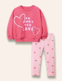 Conjunto de sudadera con estampado de corazones