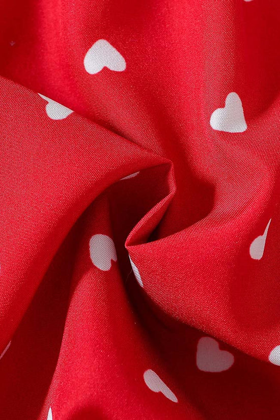 بذلة مطبوعة بالحب لعيد الحب