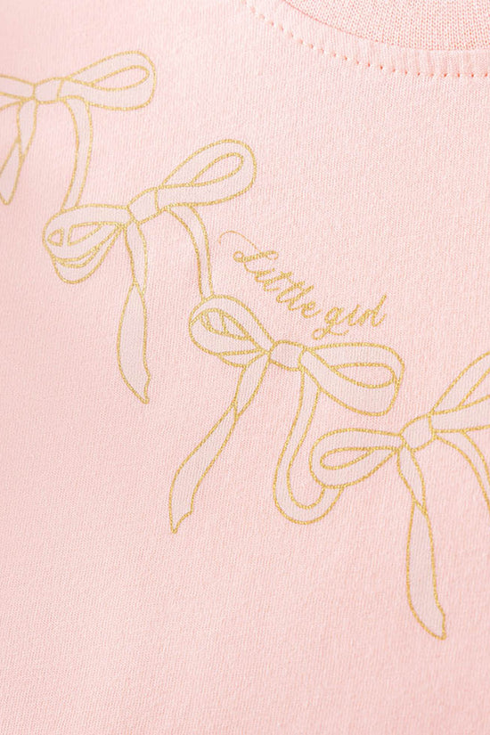 فستان من التول بطبعة القوس